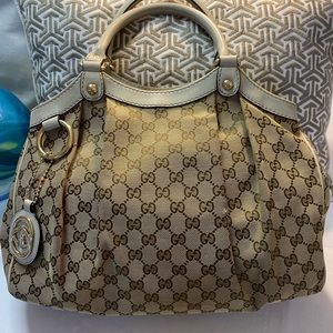 GUCCI  GG Canvas Tote